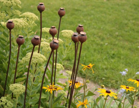 Medium Metal Poppy Seed Heads